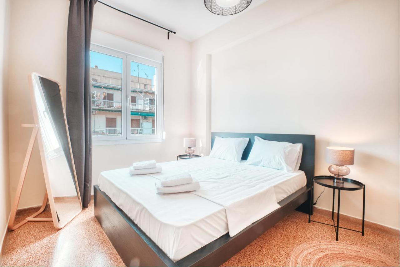 Koukaki Apartment